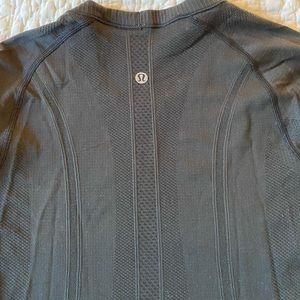 Lulu lemon swiftly tech black long sleeve